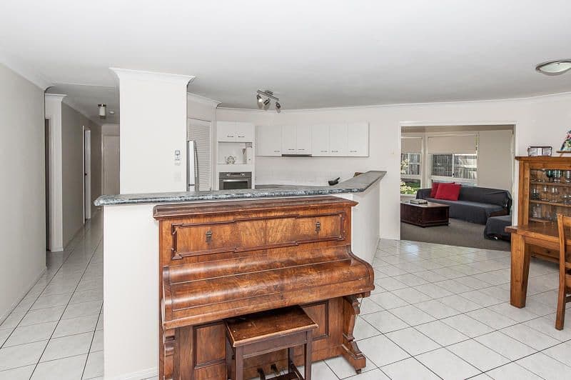 166 Barbour Road, BRACKEN RIDGE QLD 4017, Bracken Ridge - Thumbnail 4