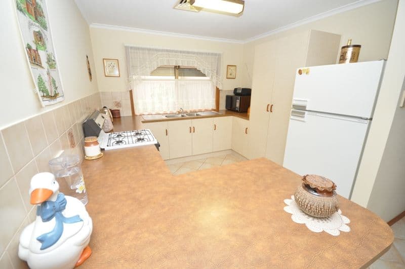 16 Birch Grove, CRAIGMORE SA 5114, Craigmore - Thumbnail 5