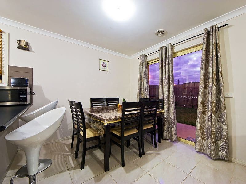 9 Bronson Circuit, HOPPERS CROSSING VIC 3029, Hoppers Crossing - Thumbnail 4