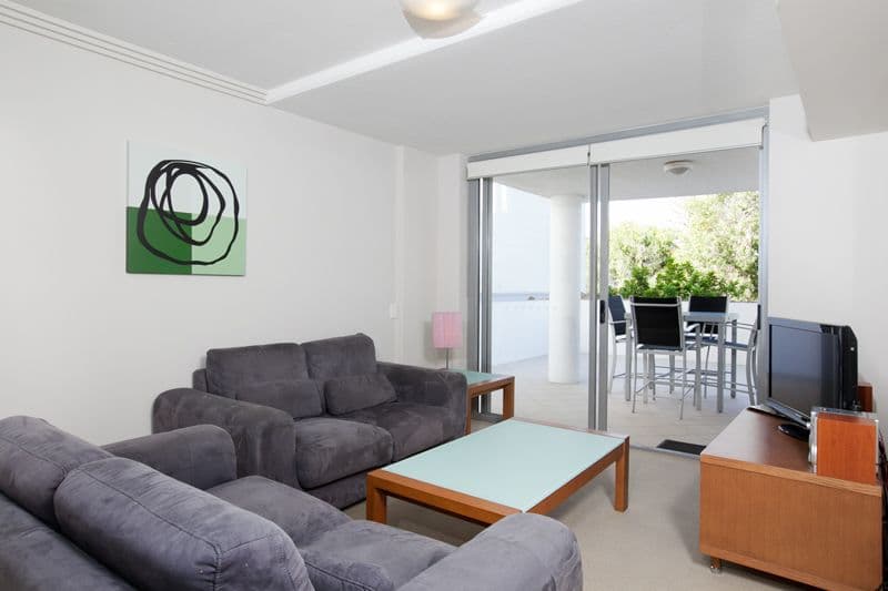 89 Landsborough Avenue, REDCLIFFE QLD 4020, Redcliffe - Thumbnail 4