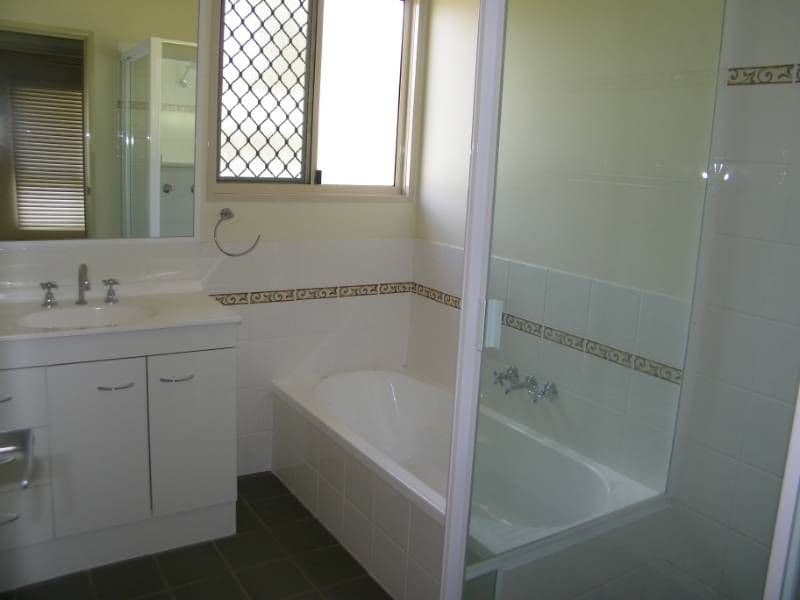 80 Sharyn Drive, NEW AUCKLAND QLD 4680, New Auckland - Thumbnail 8
