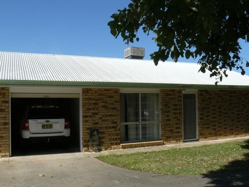 8 Bottlebrush Drive, MOREE NSW 2400, Moree - Thumbnail 2
