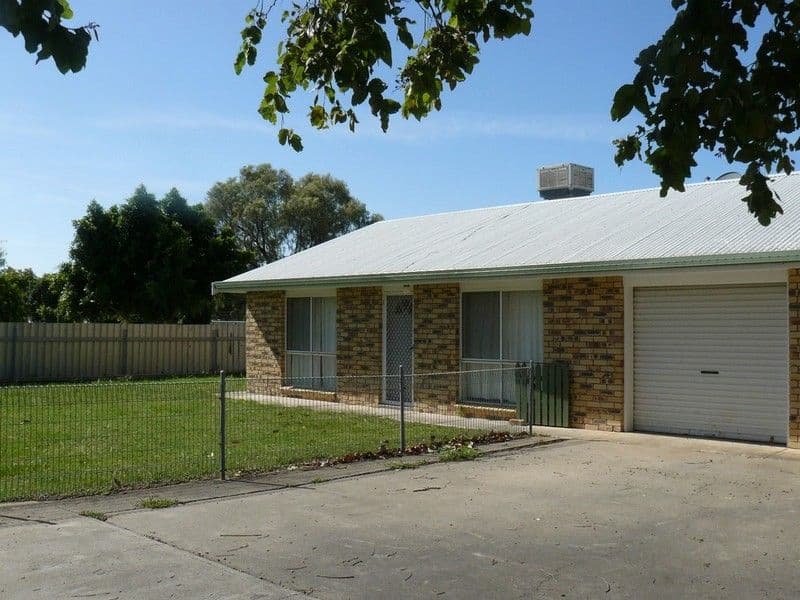 8 Bottlebrush Drive, MOREE NSW 2400, Moree - Thumbnail 3
