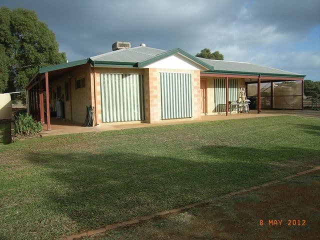 22 Bonniefield East Road, DONGARA WA 6525, Dongara - Image 1