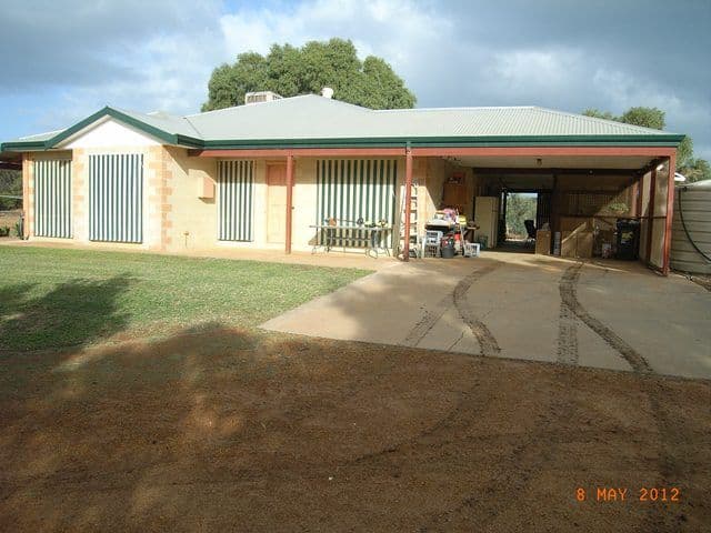 22 Bonniefield East Road, DONGARA WA 6525, Dongara - Thumbnail 5