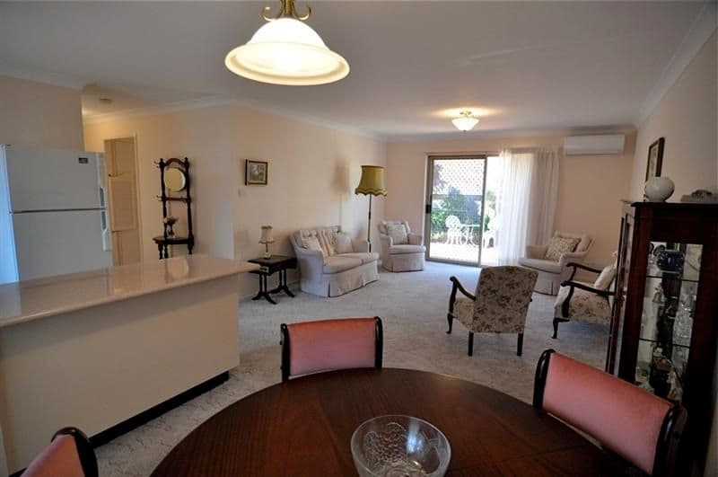 6 Joanna Close, CHARLESTOWN NSW 2290, Charlestown - Thumbnail 3