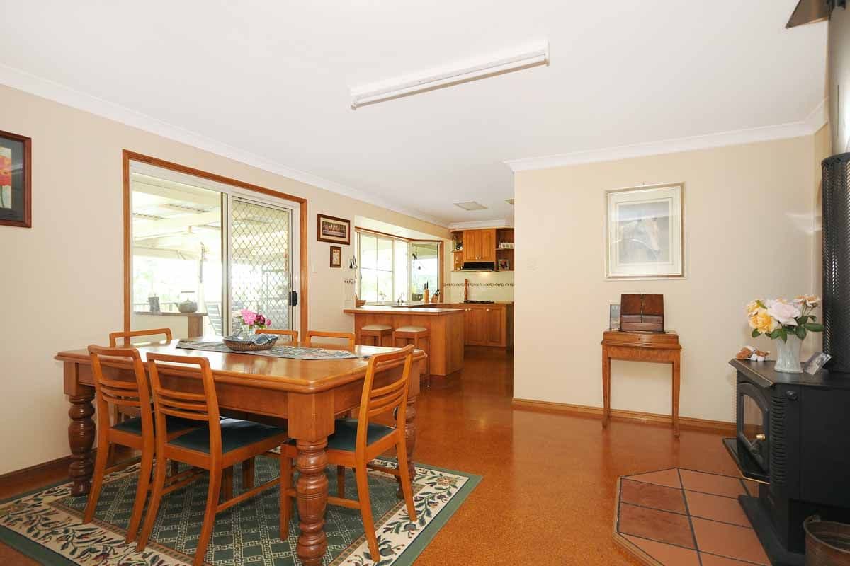 2 Grayson Court, HODGSON VALE QLD 4352, Hodgson Vale - Thumbnail 6