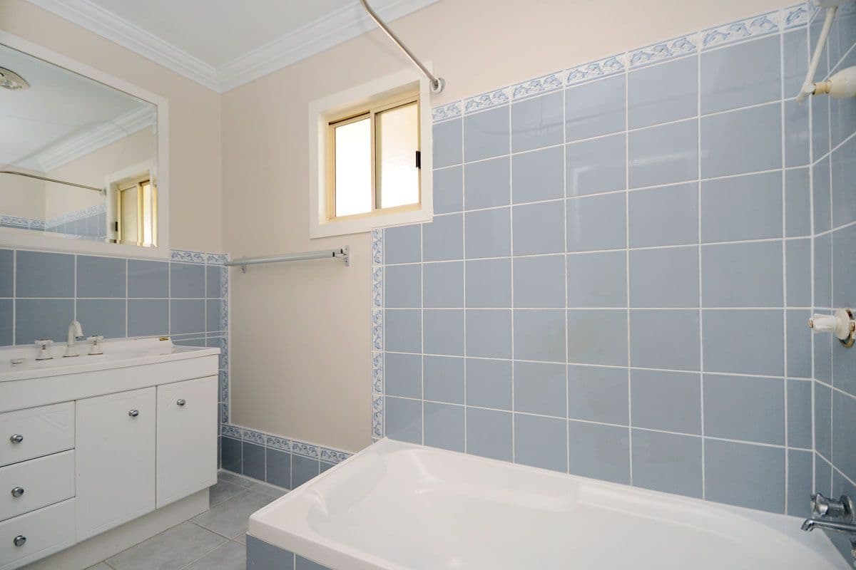 15 Shennan Street, HARRISTOWN QLD 4350, Harristown - Thumbnail 6