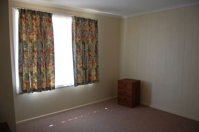 5 Dennis Street, PORT AUGUSTA SA 5700, Port Augusta - Thumbnail 4