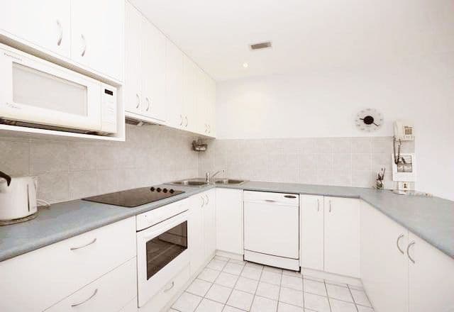 17/26 Macquarie Street, BARTON ACT 2600, Barton - Thumbnail 2