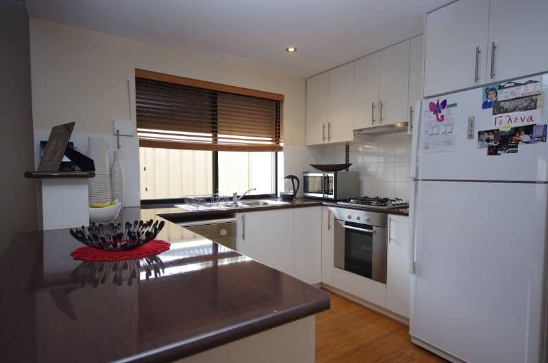17a Garnett Place, BALGA WA 6061, Balga - Thumbnail 2