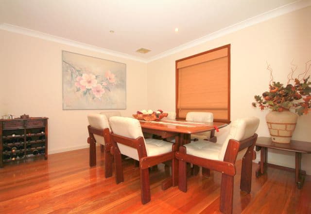 17 Foley Street, GEORGES HALL NSW 2198, Georges Hall - Thumbnail 6
