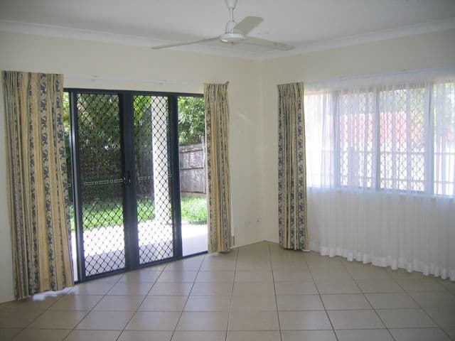 10 Wheatley Avenue, BENTLEY PARK QLD 4869, Bentley Park - Thumbnail 4