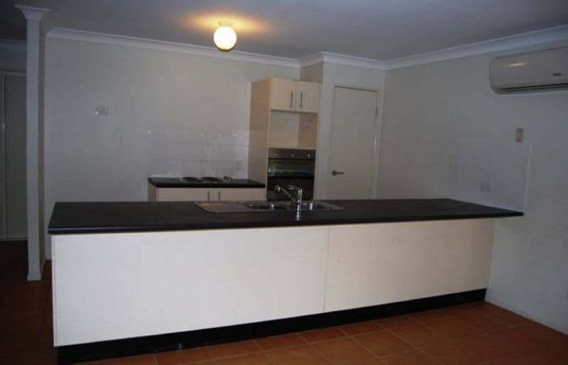 25 Macswiney Street, COLLINGWOOD PARK QLD 4301, Collingwood Park - Thumbnail 2