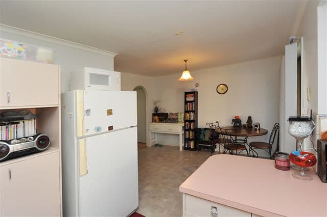16 Kratzmann Court, KEARNEYS SPRING QLD 4350, Kearneys Spring - Thumbnail 5
