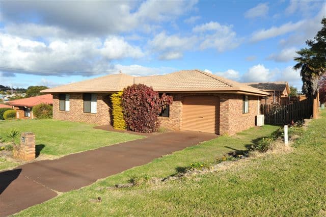 16 Kratzmann Court, KEARNEYS SPRING QLD 4350, Kearneys Spring - Thumbnail 2