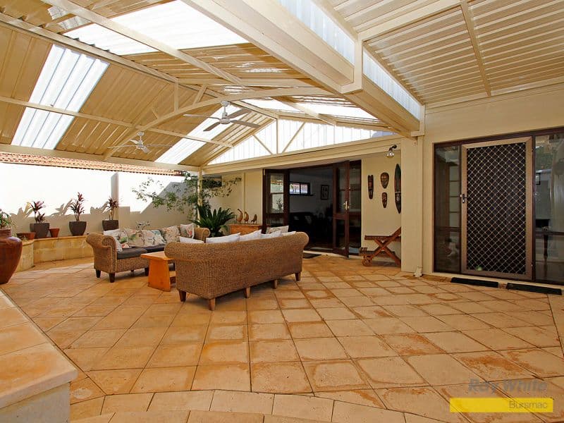 1 Glenfinnan Court, HAMERSLEY WA 6022, Hamersley - Image 1