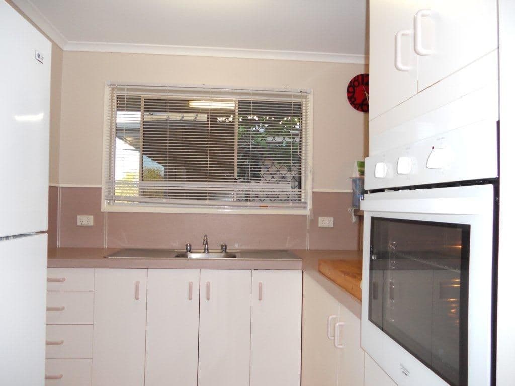 27 Scriha Street, NORTH MACKAY QLD 4740, North Mackay - Thumbnail 4