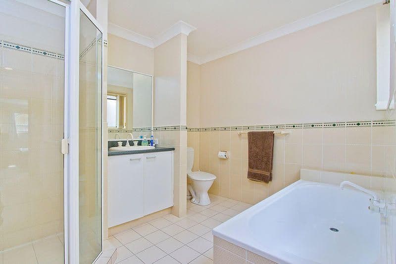 5 50 Pohlman Street, SOUTHPORT QLD 4215, Southport - Thumbnail 7
