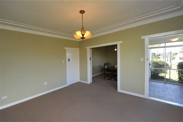 31 Beelbee Street, HARRISTOWN QLD 4350, Harristown - Thumbnail 2