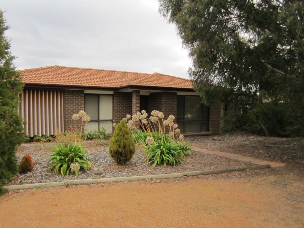 104 Louisa Lawson Crescent, GILMORE ACT 2905, Gilmore - Image 1