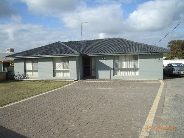 12 Dodd Street, DONGARA WA 6525, Dongara - Image 1