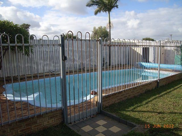 12 Dodd Street, DONGARA WA 6525, Dongara - Thumbnail 2