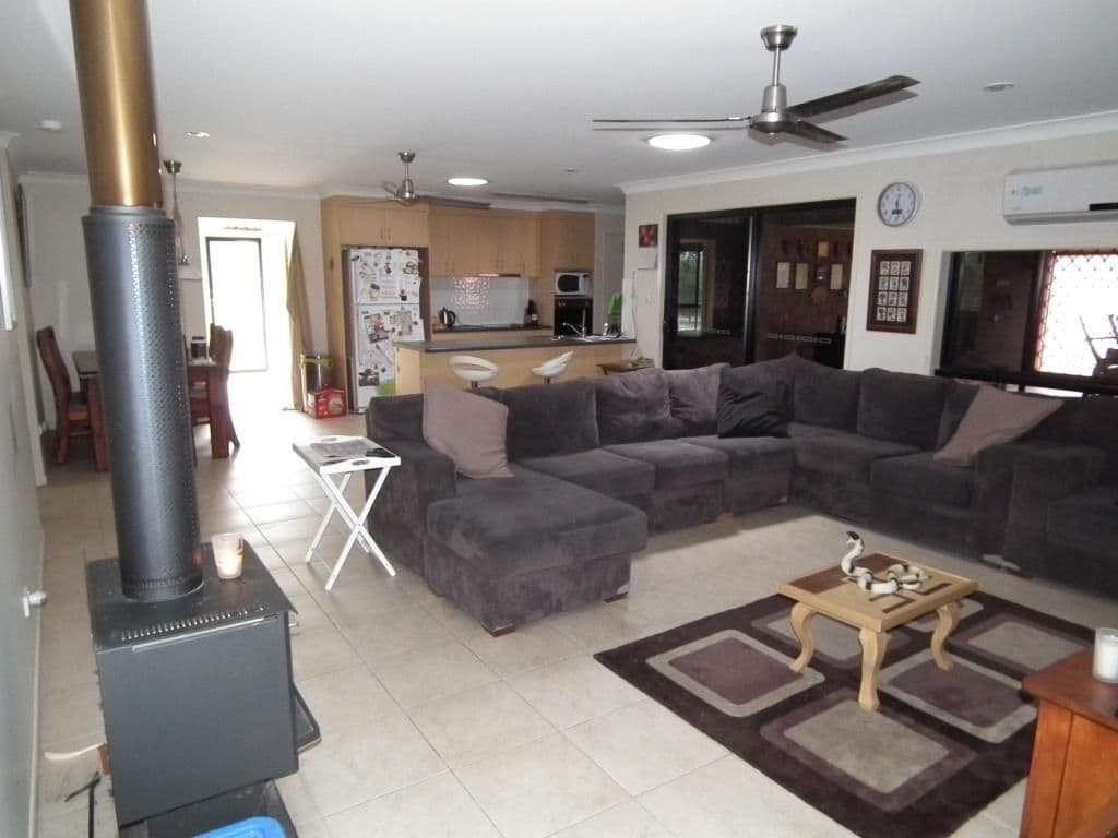24 Cathryn Close, OAKHURST QLD 4650, Oakhurst - Thumbnail 6