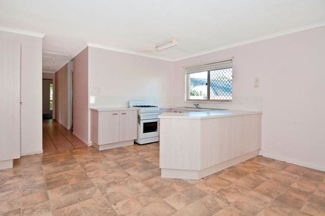 21 Myall Street, CRESTMEAD QLD 4132, Crestmead - Thumbnail 5