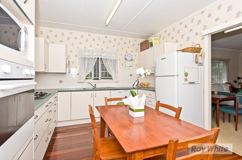 18 Kennedy Street, BRIGHTON QLD 4017, Brighton - Thumbnail 5