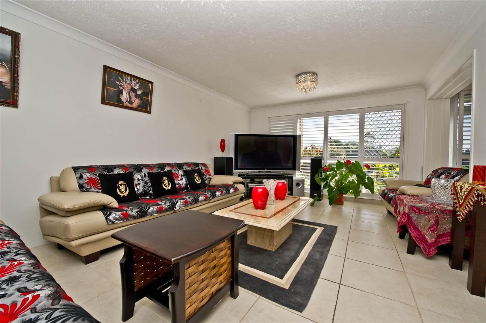 25 Hooker Boulevard, BROADBEACH WATERS QLD 4218, Broadbeach Waters - Thumbnail 4