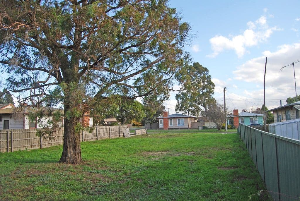 60 Wattle Avenue, WENDOUREE  Victoria  3355, Australia, Wendouree - Thumbnail 4
