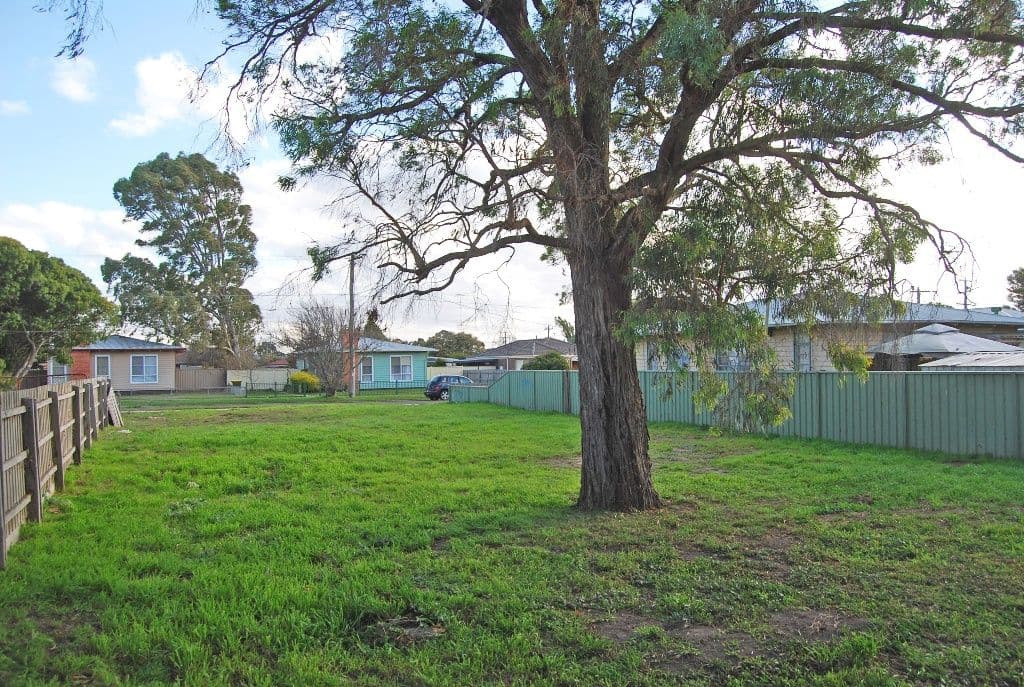 60 Wattle Avenue, WENDOUREE  Victoria  3355, Australia, Wendouree - Thumbnail 3