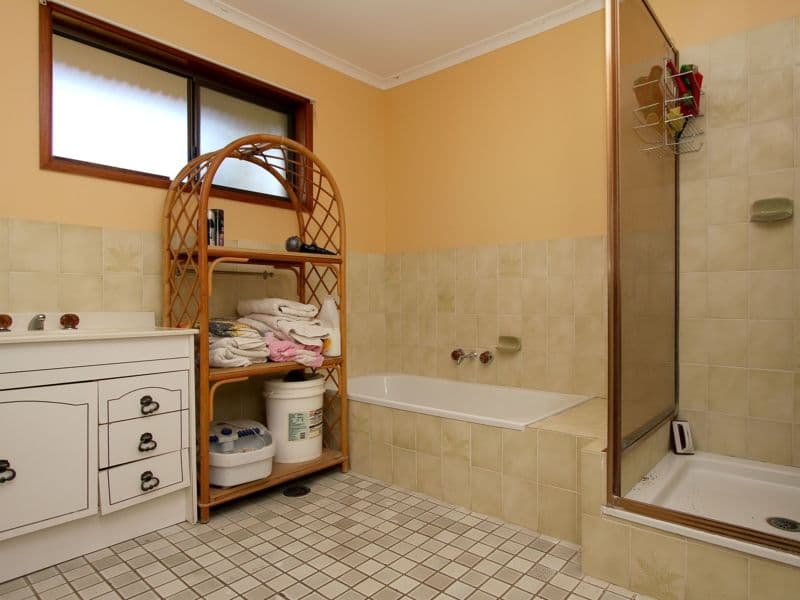 6 Ory Court, EIGHT MILE PLAINS QLD 4113, Eight Mile Plains - Thumbnail 8