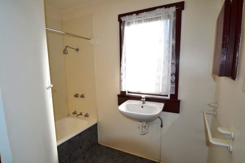 2/3 Hobart Road, KINGS MEADOWS TAS 7249, Kings Meadows - Thumbnail 3