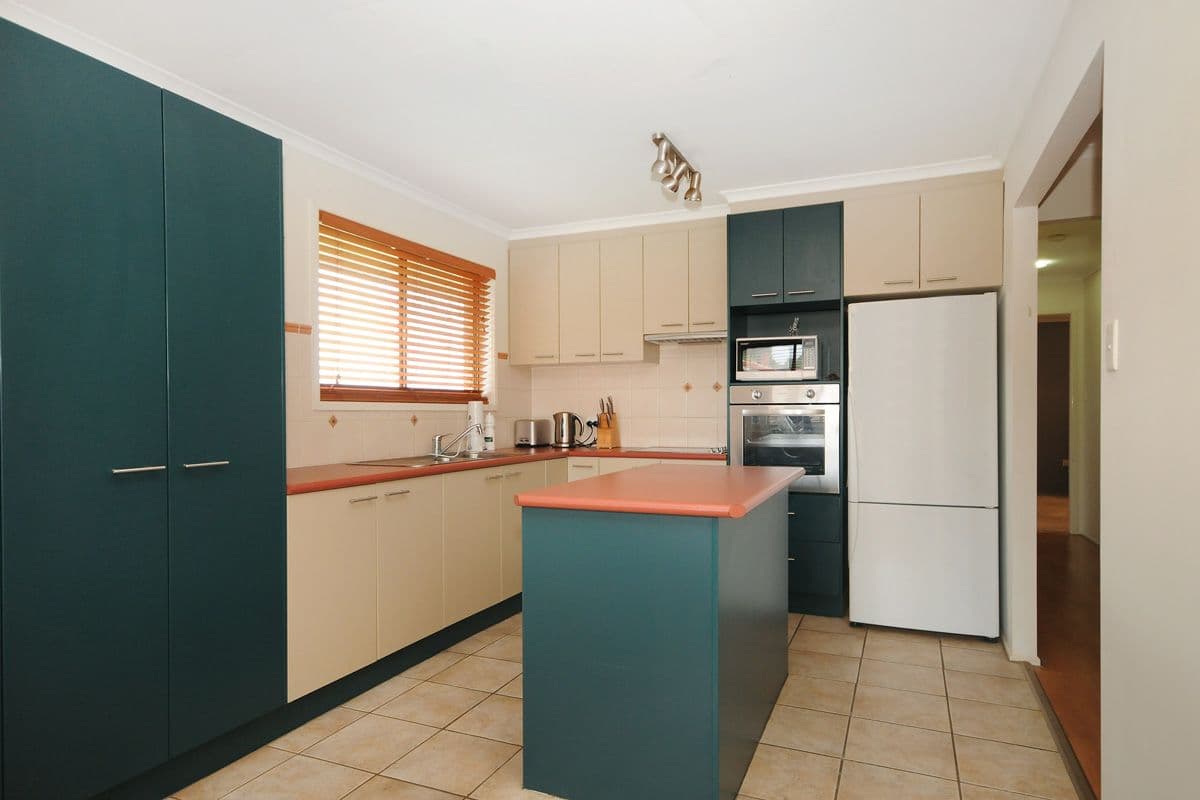 20 Orchid Street, CENTENARY HEIGHTS QLD 4350, Centenary Heights - Thumbnail 4