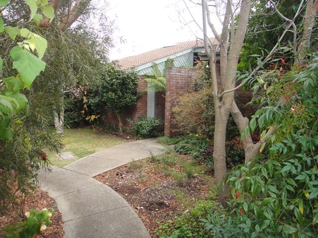 4/5 Lane Poole Place, YARRALUMLA ACT 2600, Yarralumla - Image 1