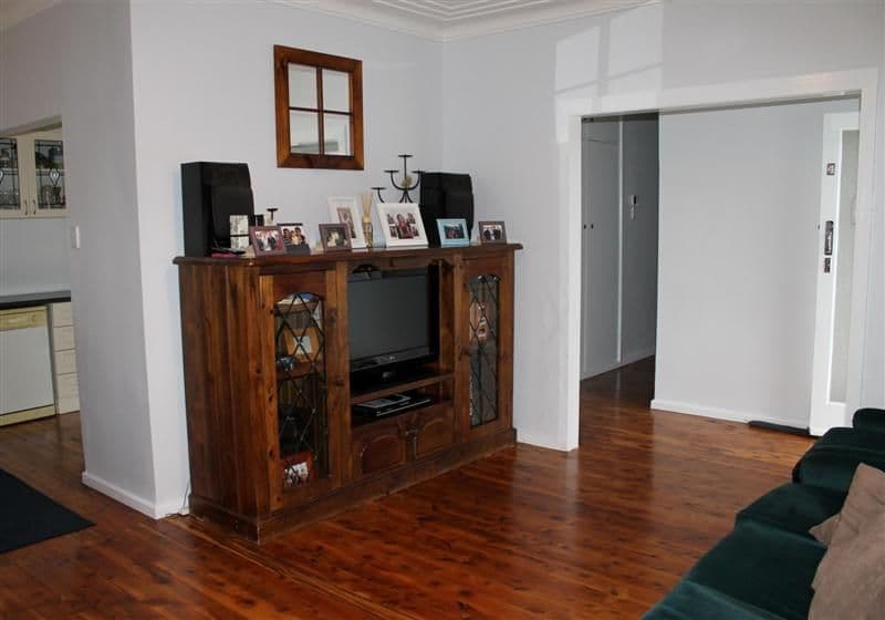 4 Sanderson Street, DUBBO NSW 2830, Dubbo - Thumbnail 2