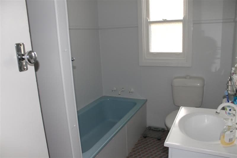 4 Sanderson Street, DUBBO NSW 2830, Dubbo - Thumbnail 4