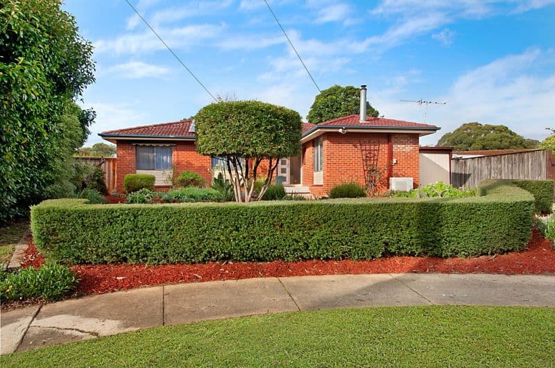 8 Falconer Court, MORNINGTON VIC 3931, Mornington - Image 1
