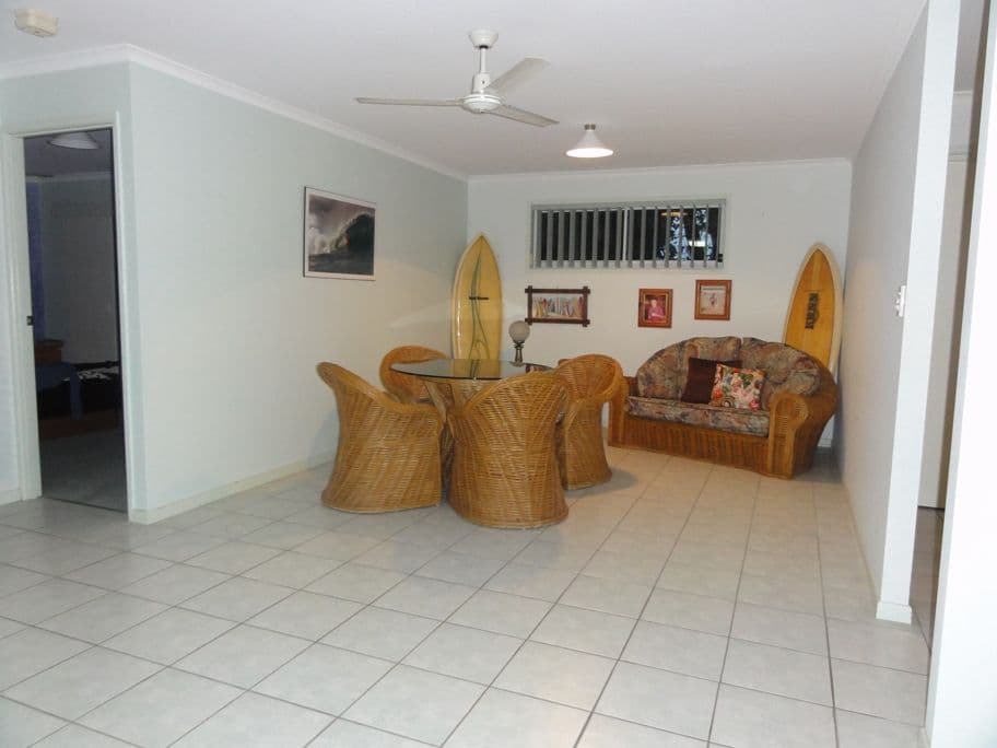 9 Cossart Crescent, BARGARA QLD 4670, Bargara - Thumbnail 3