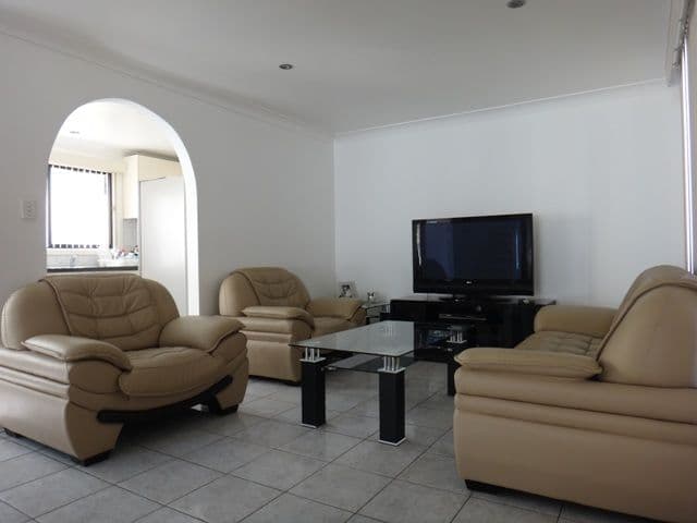 87 Camden Street, FAIRFIELD HEIGHTS NSW 2165, Fairfield Heights - Thumbnail 3