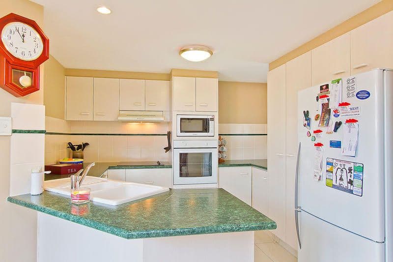 5 50 Pohlman Street, SOUTHPORT QLD 4215, Southport - Thumbnail 4