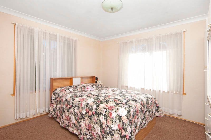 15 Montah Avenue, BERKELEY VALE NSW 2261, Berkeley Vale - Thumbnail 5