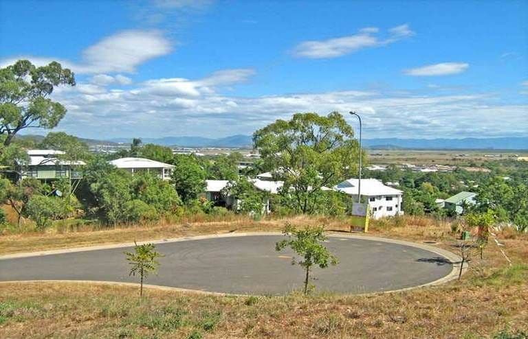 17 Chandon Place, CASTLE HILL QLD 4810, Castle Hill - Thumbnail 3