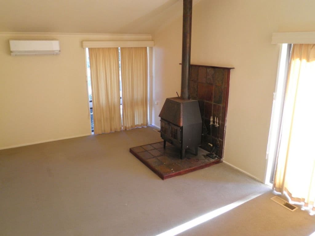 15 Sturdee Crescent, MONASH ACT 2904, Monash - Thumbnail 2