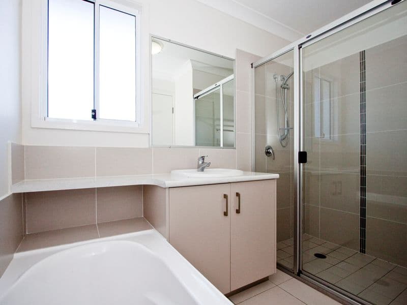 9 Eyries Court, LITTLE MOUNTAIN QLD 4551, Little Mountain - Thumbnail 4