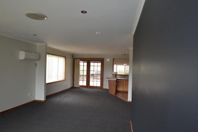 22 Rowlands Crescent, SUMMERHILL TAS 7250, Summerhill - Thumbnail 3