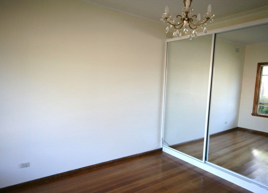 2 Clacton Street, ST ALBANS VIC 3021, St Albans - Thumbnail 5