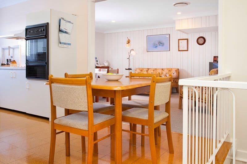 6 Rays Road, BATEAU BAY NSW 2261, Bateau Bay - Thumbnail 3